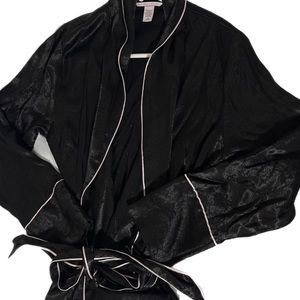 VICTORIA’S SECRET ROBE